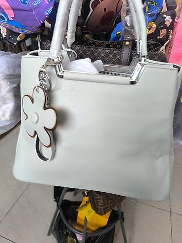 Классическая сумка, Fendi, Материал: Искусственная кожа, Застежка на молнии, Женские