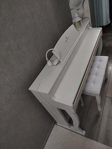 Скрипки: ПРОДАЮ ЭЛЕКТРОННЫЙ ПИАНИНО.ХОРОШЕГО КАЧЕСТВА!КУПЛЕН 2МЕСЯЦА НАЗАД ЗА — 5