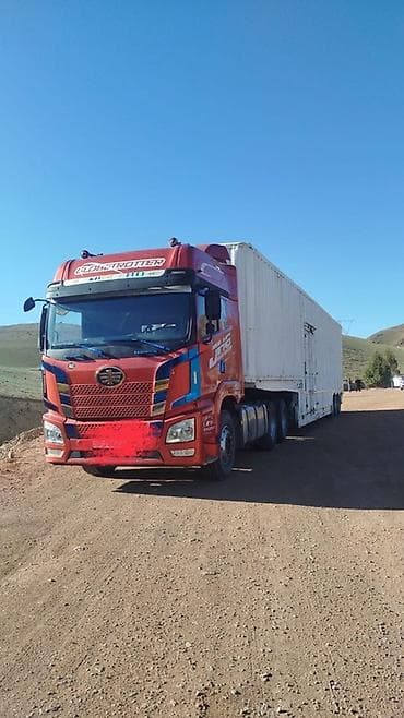 prius 30: Тягач, 2018 г., Контейнеровоз — 1