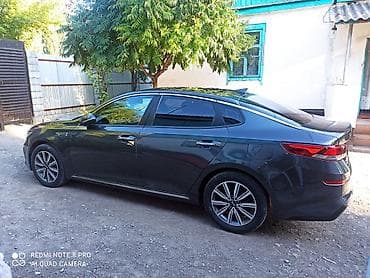 geely e5: Kia K5: 2018 г., 2 л, Газ — 3