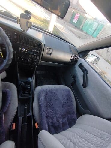 мапет електроный: Volkswagen Passat Variant: 1989 г., 1.8 л, Механика, Бензиновая, Универсал — 6