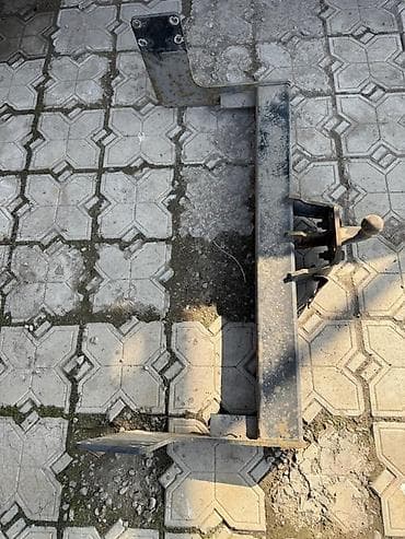 запчасти на прессподборщик: Фаркоп Для грузовых авто Mercedes-Benz, Б/у — 3