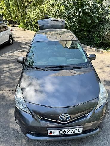 byd e9: Toyota Prius V: 2012 г., 1.8 л, Вариатор, Гибрид, Универсал — 10