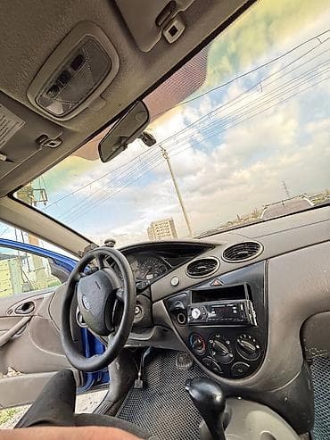 golf 2: Ford Focus: 2002 г., 2 л, Автомат, Бензин, Седан — 8