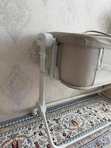 детские манеж: Детская приставная кроватка, Б/у, С колесиками, цвет - Бежевый — 4