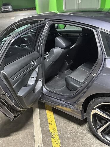 состояние среднее: Honda Accord: 2018 г., 1.5 л, Вариатор, Бензин, Седан — 7