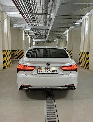 фара на сапок: Lexus LS: 2022 г., 3.4 л, Автомат, Гибрид, Седан — 5