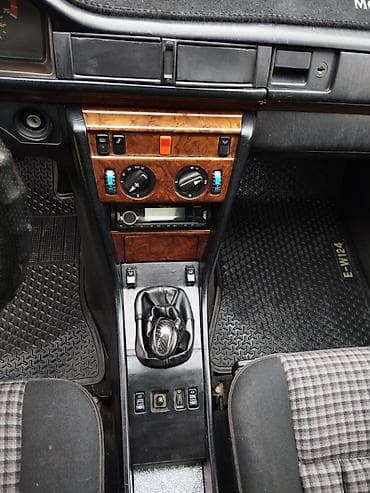 bme e34: Mercedes-Benz W124: 1991 г., 2.3 л, Ручные, Бензин, Седан — 10