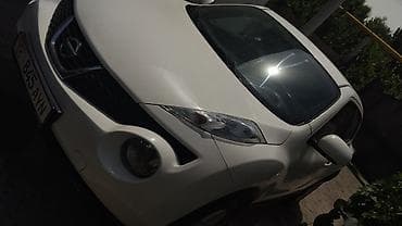круглый: Nissan Juke: 2012 г., 1.6 л, Автомат, Бензин, Кроссовер — 6