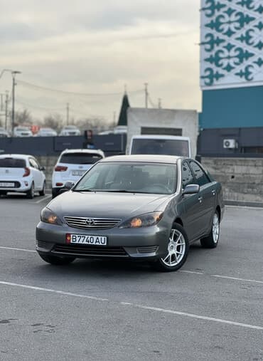 срочно продам авто в связи с переездом: Toyota Camry: 2005 г., 2.4 л, Бензиновая, Седан — 2
