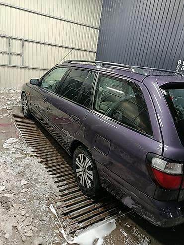 Унаа сатуу: Mazda Capella: 1998 г., 2 л, Кол менен иштөөчү, Бензин, Универсал — 1