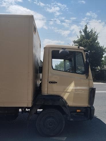 range over: Грузовик, Mercedes-Benz, Стандарт, 3 т, Б/у — 3