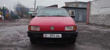 Водный транспорт: Volkswagen Passat: 1990 г., 1.8 л, Механика, Газ, Седан — 7