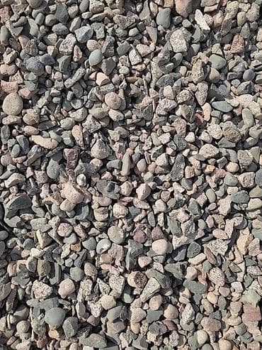 Щебень щебень щебень 
Доставка бесплатная 
КамАЗ ЗИЛ 
Дробленая щебень