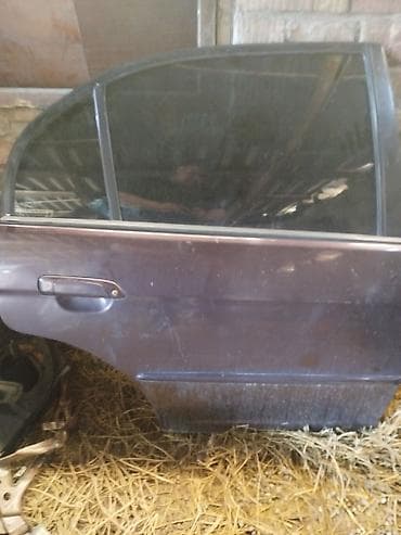 Автозапчасти: Дверь Комплект Honda, Оригинал — 2