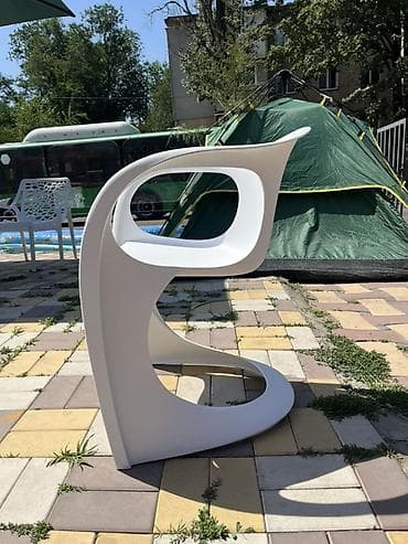 312: Дизайнерское пластиковое кресло для дома и улицы - Материал: литой — 2