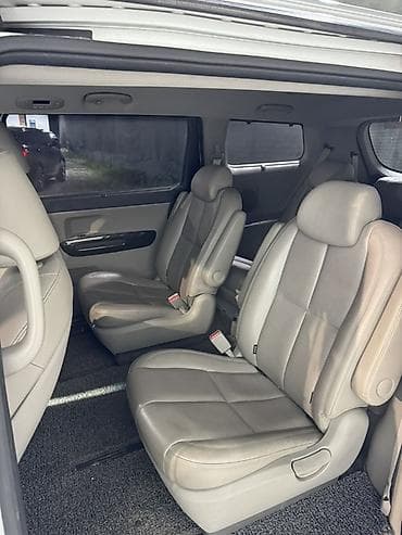 transporter multivan: Kia Carnival: 2018 г., Минивэн — 9