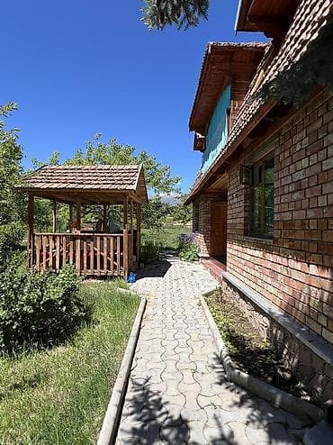 mega hous: Гостевой дом на Иссык-Куле, Бостери, Бостери, 7 мест, На зимний сезон — 3