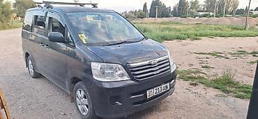 ноах: Toyota Noah: 2004 г., 2 л, Автомат, Бензин, Минивэн — 1