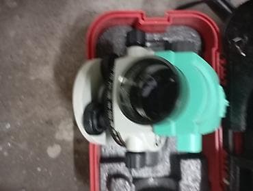 Оптический нивелир в транспортировочном кейсе. - Тип: автоматический at lalafo.kg Оптический нивелир в транспортировочном кейсе. - Тип: автоматический