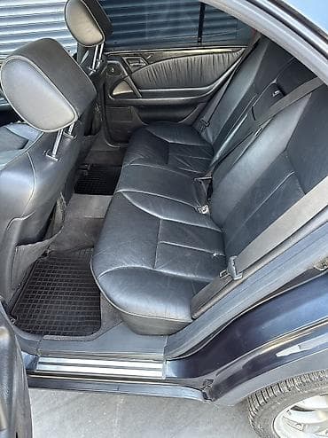 э 2: Mercedes-Benz E-Class: 1999 г., Бензин — 9