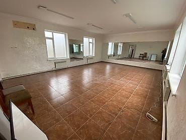 red centr: Бакаева/Гагарина Сдается помещение под офис Площадь: 121м2 Первая — 7