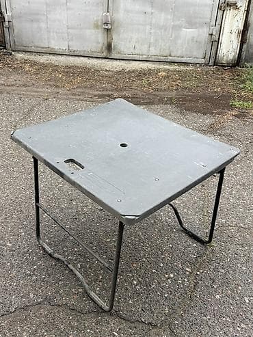 зеркала в интерьере: Складной походный стол, Пластик, цвет - Серый — 1