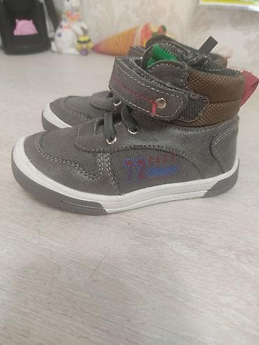 Ботиночки мальчик,осенниене промокают.состояние хорошее размер 23 at lalafo.kg Ботиночки мальчик,осенниене промокают.состояние хорошее размер 23