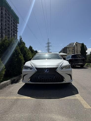 lexus es 2015: Lexus ES: 2020 г., Гибрид, Седан — 3