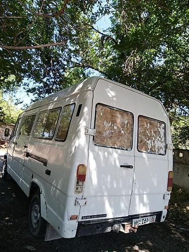 митсубиси спаке стар: Mercedes-Benz T1: 1992 г., Фургон — 2