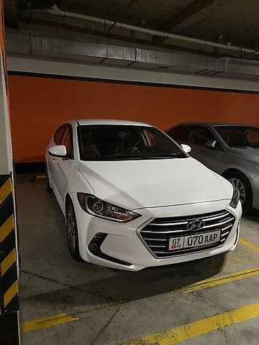 Hyundai Elantra: 2018 г., 1.6 л, Автомат, Бензин, Седан
