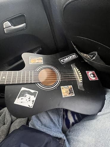 Акустическая гитара 38размер с вырезом (cutaway), матовый чёрный