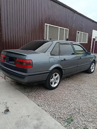 forester 2003: Volkswagen Passat: 1994 г., 2 л, Механика, Бензин, Седан — 2