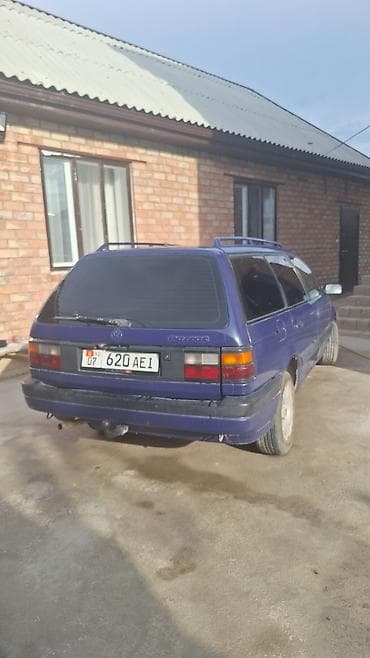 Volkswagen Passat Variant: 1990 г., Механика, Универсал