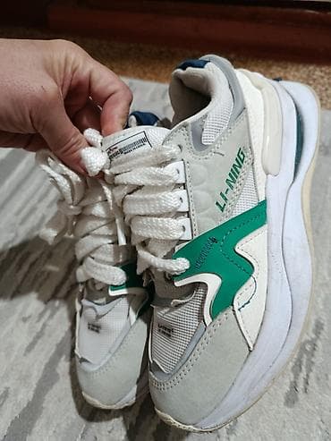 Кроссовки Li-Ning (модель с фирменным логотипом на боковой панели) - — 2
