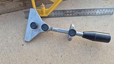 Балкалар: Упор‑направляющая для ручной дисковой пилы/лобзика. Описание: - — 1