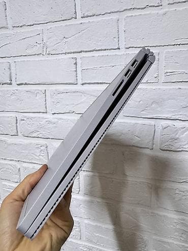 Ноутбуки Microsoft: Microsoft Surface Book (i5-6300U), 8 ГБ ОЗУ и 256 ГБ SSD — это — 8