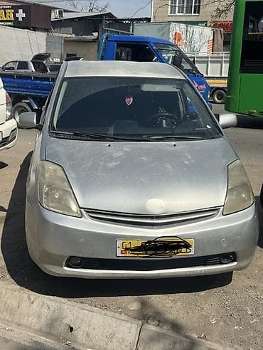 audi a2: Toyota Prius: 2005 г., 1.5 л, Бензин, Хэтчбэк — 1