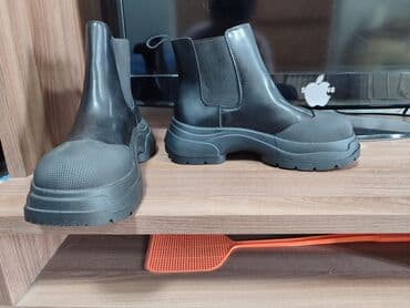 Киреге берилүүчү кийимдер: Батинкелер, 39, 4F, Жаңы, түсү - Кара, Акысыз жеткирүү — 2