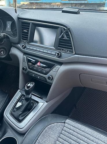 key maker: Hyundai Elantra: 2017 г., Автомат, Бензин, Седан — 3