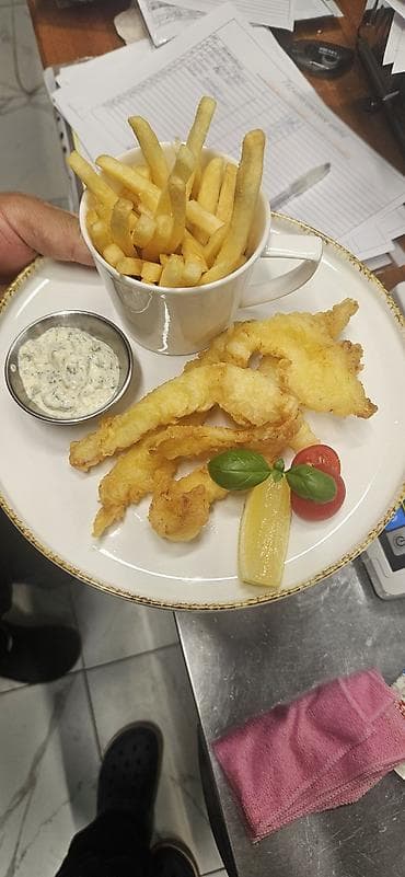 империя пиццы аламедин 1: Сет японской кухни и отдельные блюда Что предлагается: - Нигири и — 9