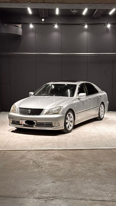 Toyota Crown: 2004 г., 3 л, Типтроник, Бензин, Седан