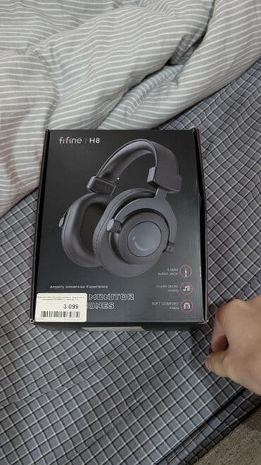 сумки для одежды: Комплект: наушники Fifine H8 + провод.

Цена: 2500 сом. Срочно — 2