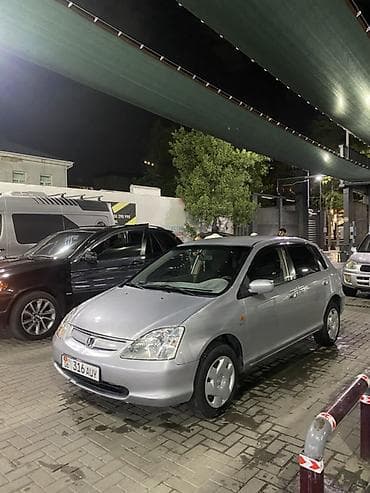 Honda Civic: 2001 г., 1.6 л, Кол менен иштөөчү, Бензин, Хетчбек — 2