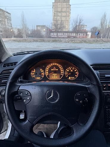 самые дорогие машины: Mercedes-Benz E-Class: 2000 г., 5.5 л, Автомат, Бензин, Седан — 9