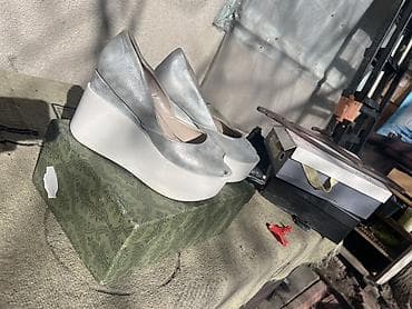 Прокат одежды: Туфли, 36, Gucci, Б/у, цвет - Серебристый, Самовывоз, Платная доставка — 2