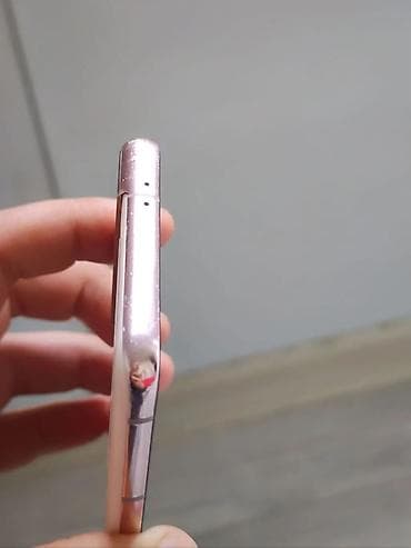 hp g6: Samsung Galaxy S21 5G — 4