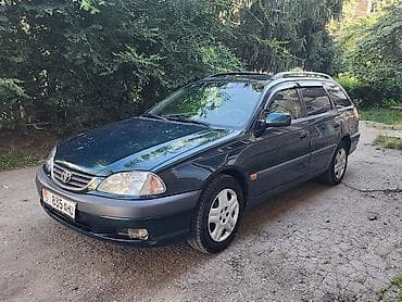 авто в такси: Toyota Avensis: 2001 г., 2 л, Механика, Бензин, Седан — 6