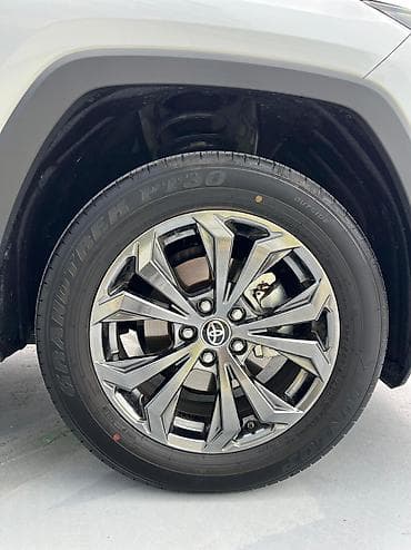 rav4: Toyota RAV4: 2023 г., 2.5 л, Автомат, Гибрид, Кроссовер — 10