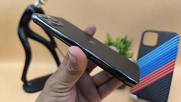 про 11: IPhone 11 Pro, Б/у, 256 ГБ, Черный, Защитное стекло, Чехол, 86 % — 3
